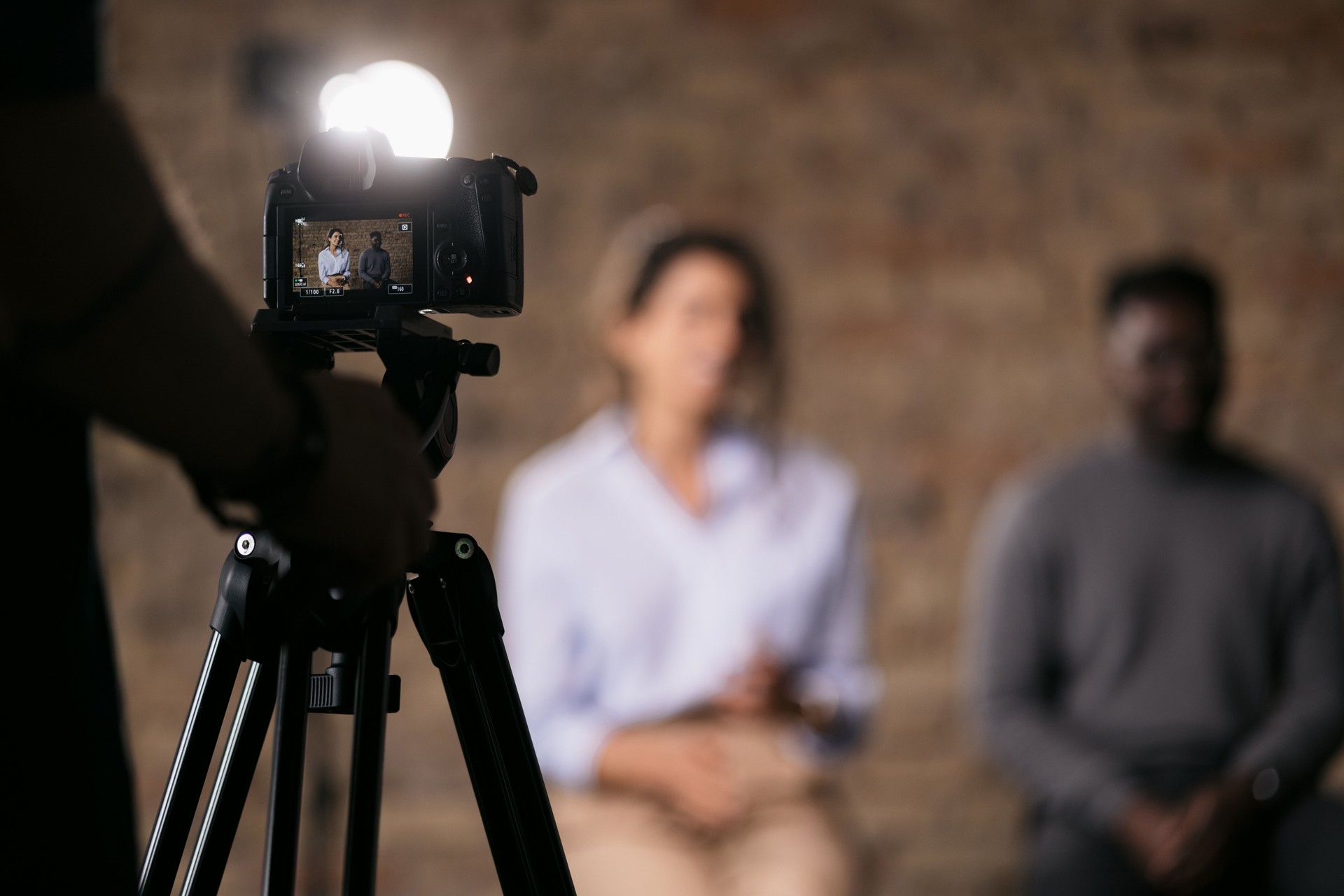 Mise en place d’une interview en coulisses